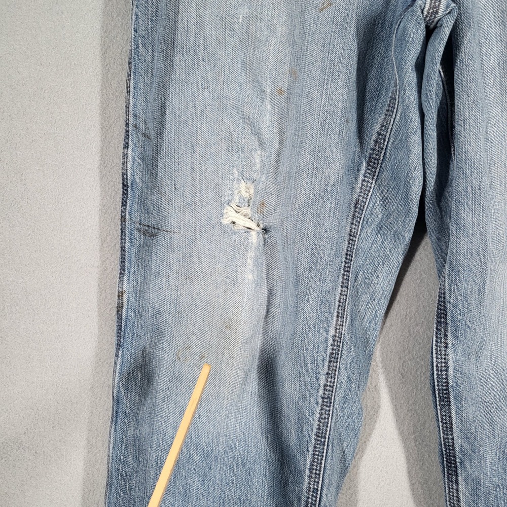 Carhartt Jeans Men's 32x29 Light Wash Denim Relaxed Fit Distressed Workwear Pant - Picture 3 of 16